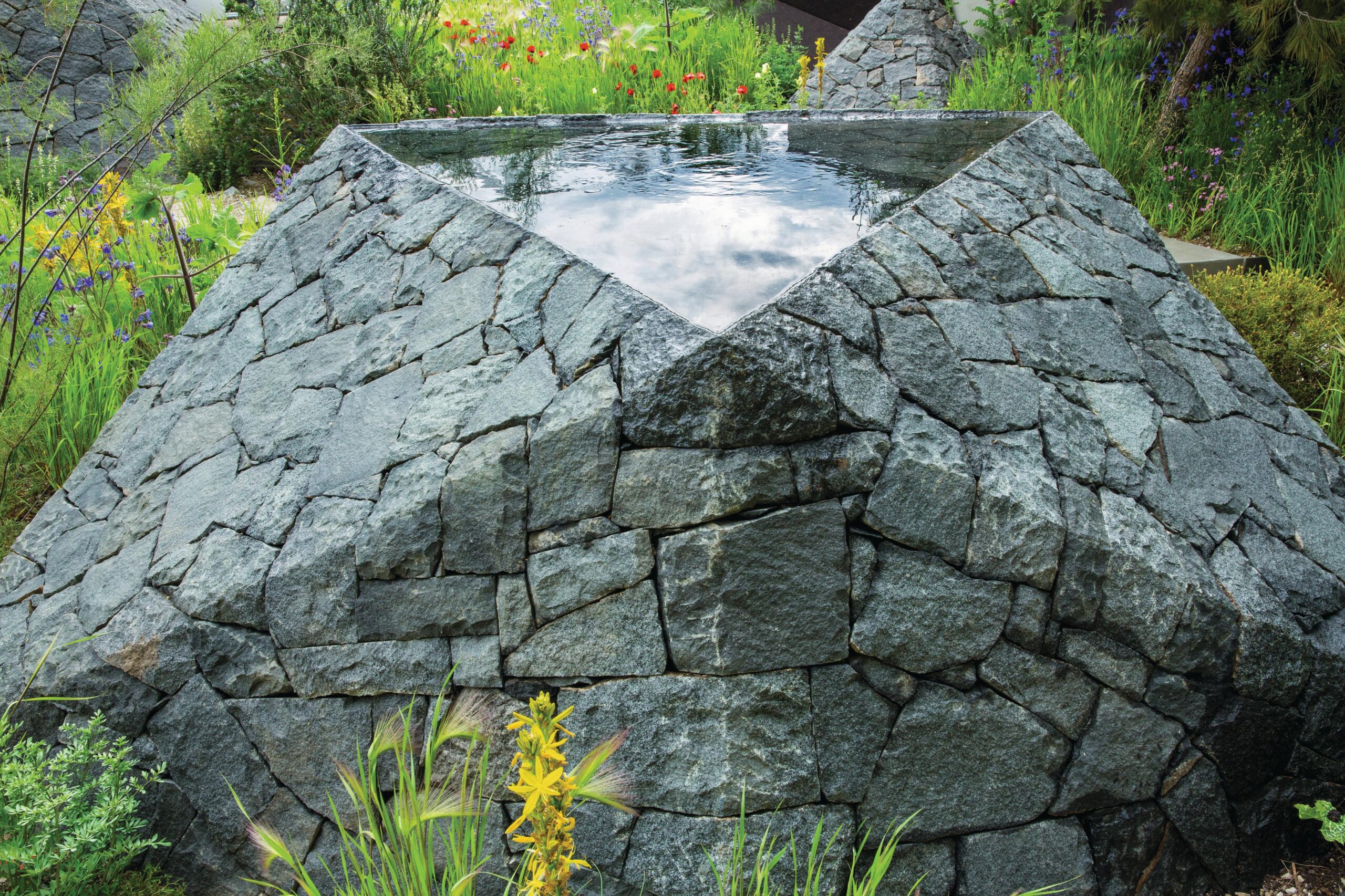 Garden stone sculpture