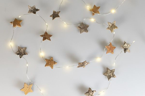 LED Birch Star Garland&nbsp;on a white table