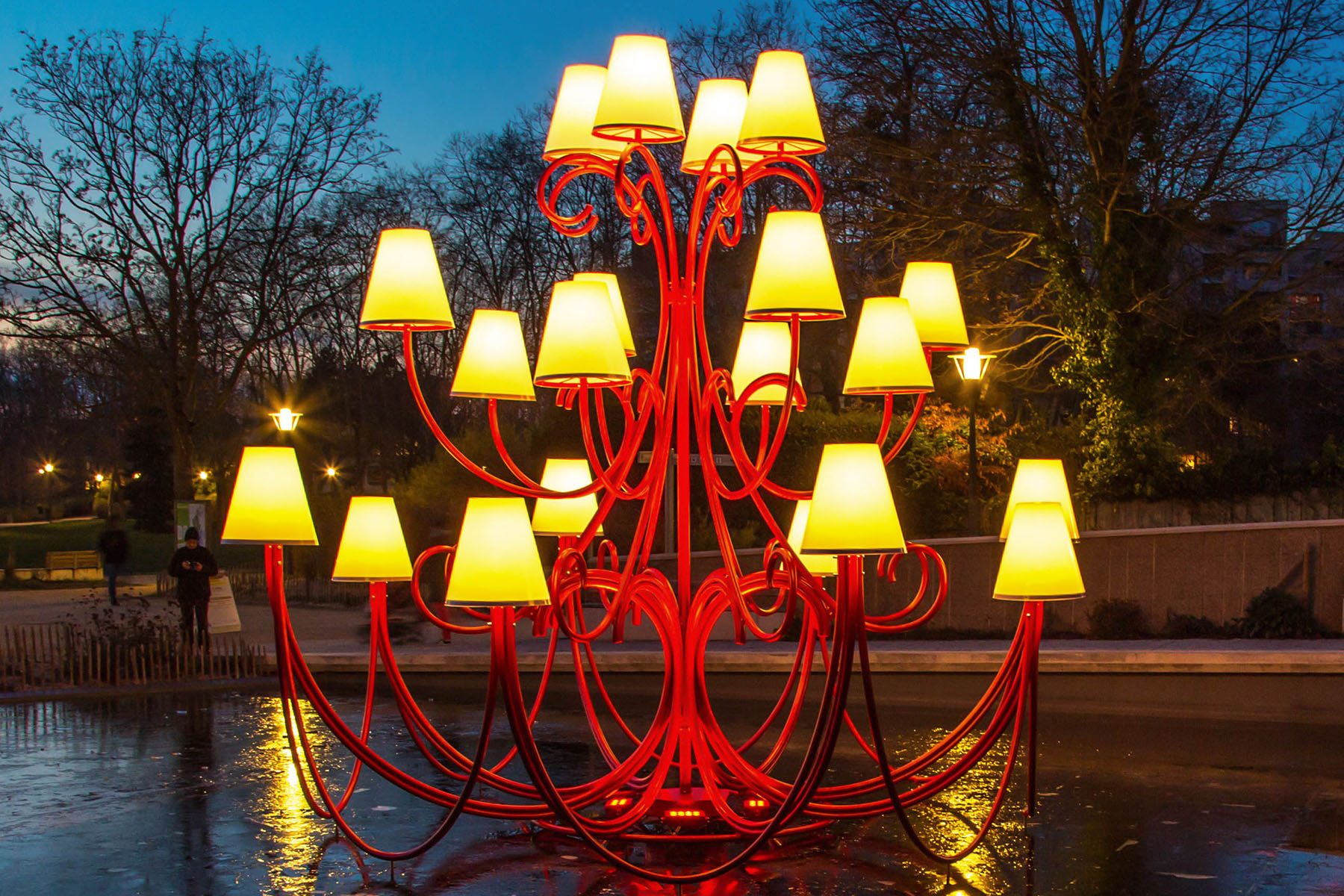 Chandeliers light installation at RBG Kew