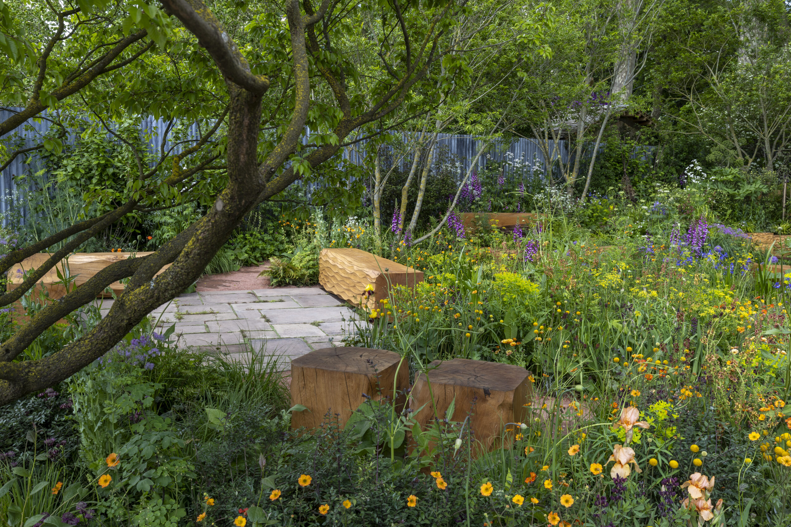 The Octavia Hill Garden by Blue Diamond with the National Trust at the RHS Chelsea Flower Show 2024. Designed by Ann-Marie Powell with the Blue Diamond Team.