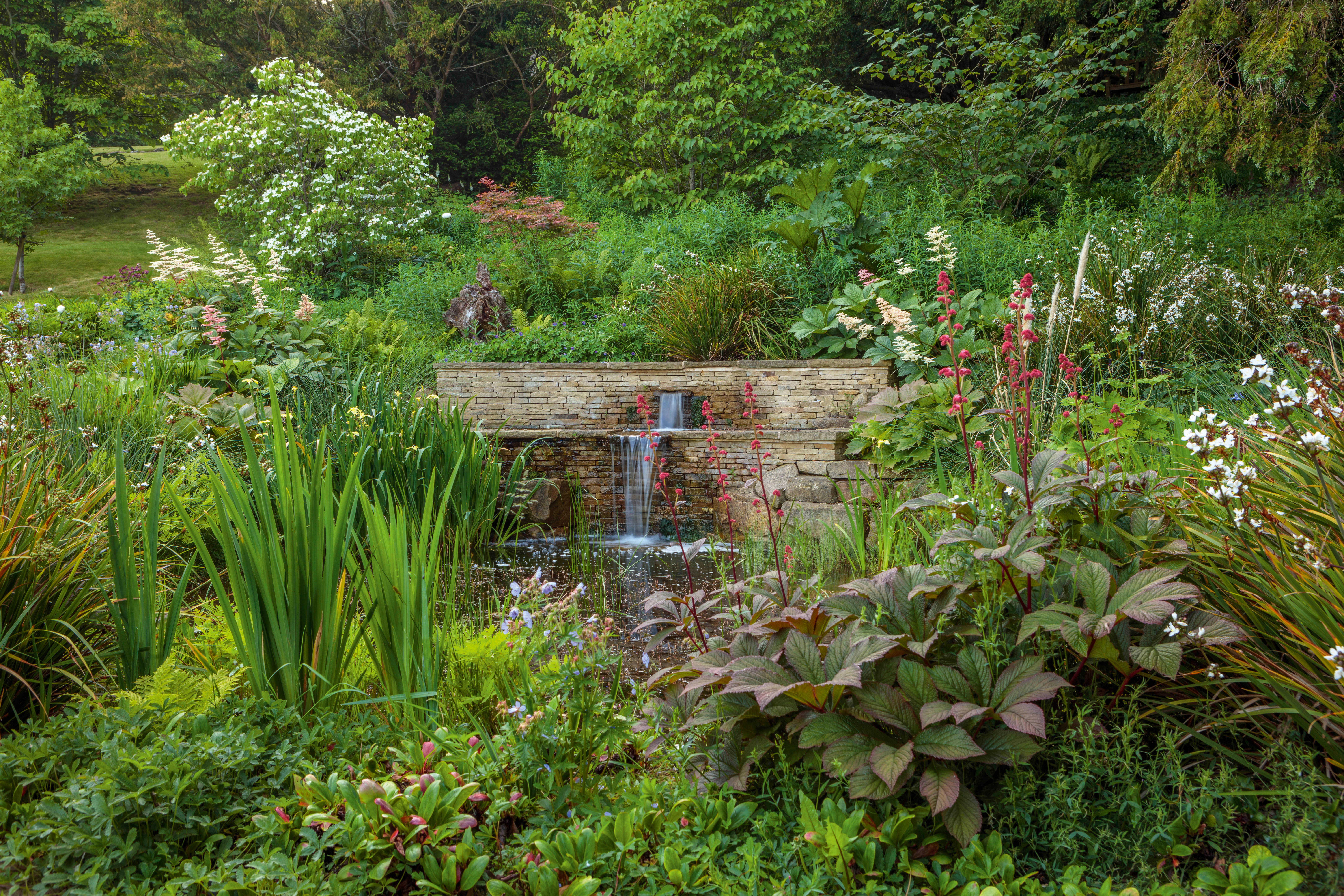 Dowdeswell Court gardens Dowdeswell Court gardens