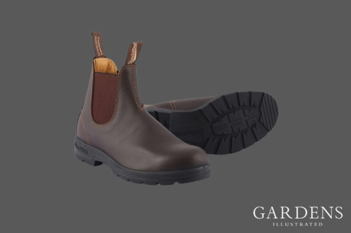 Blundstone 550 Classic Chelsea Boots - Walnut Brown on a grey background