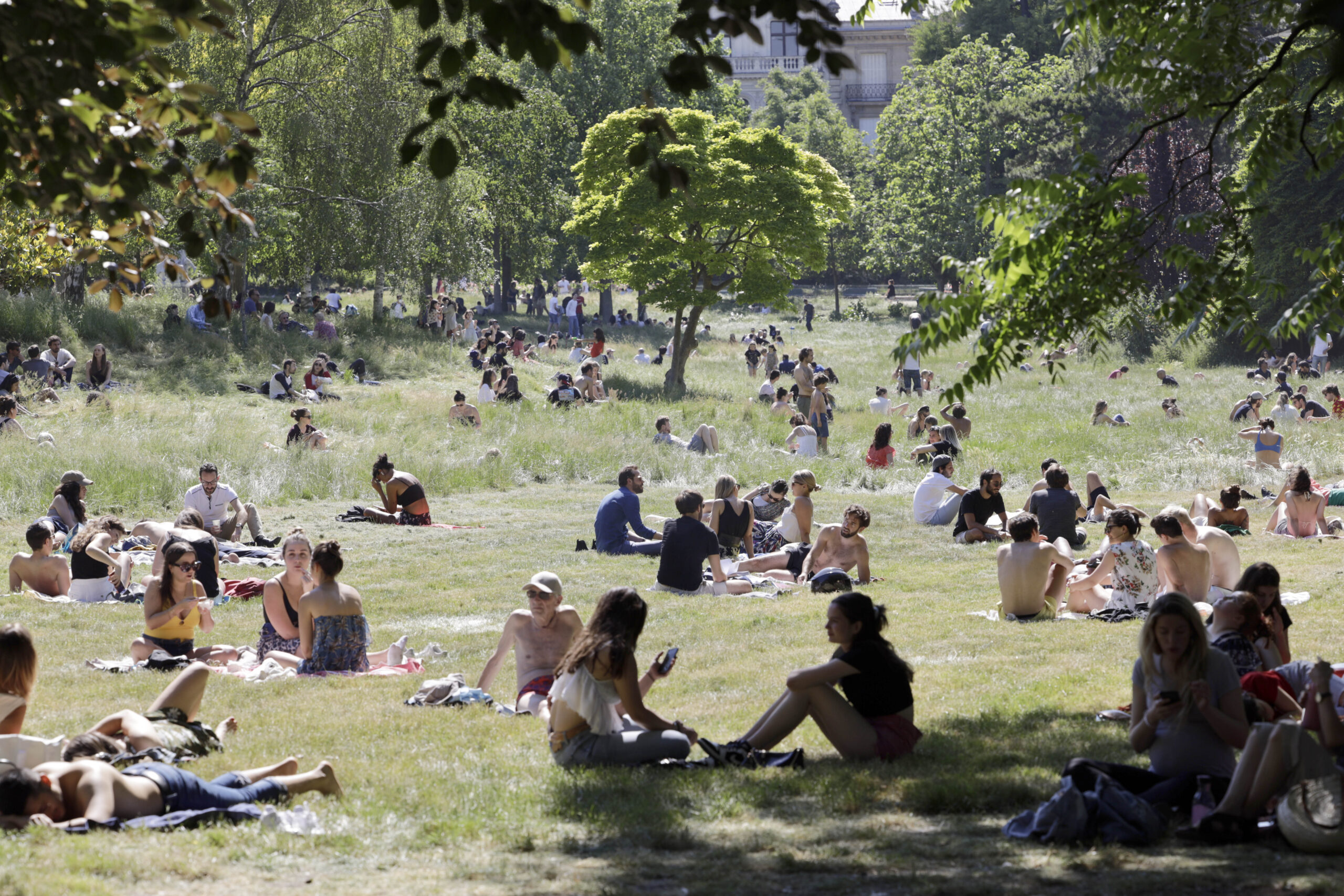 Monceau Park in Paris