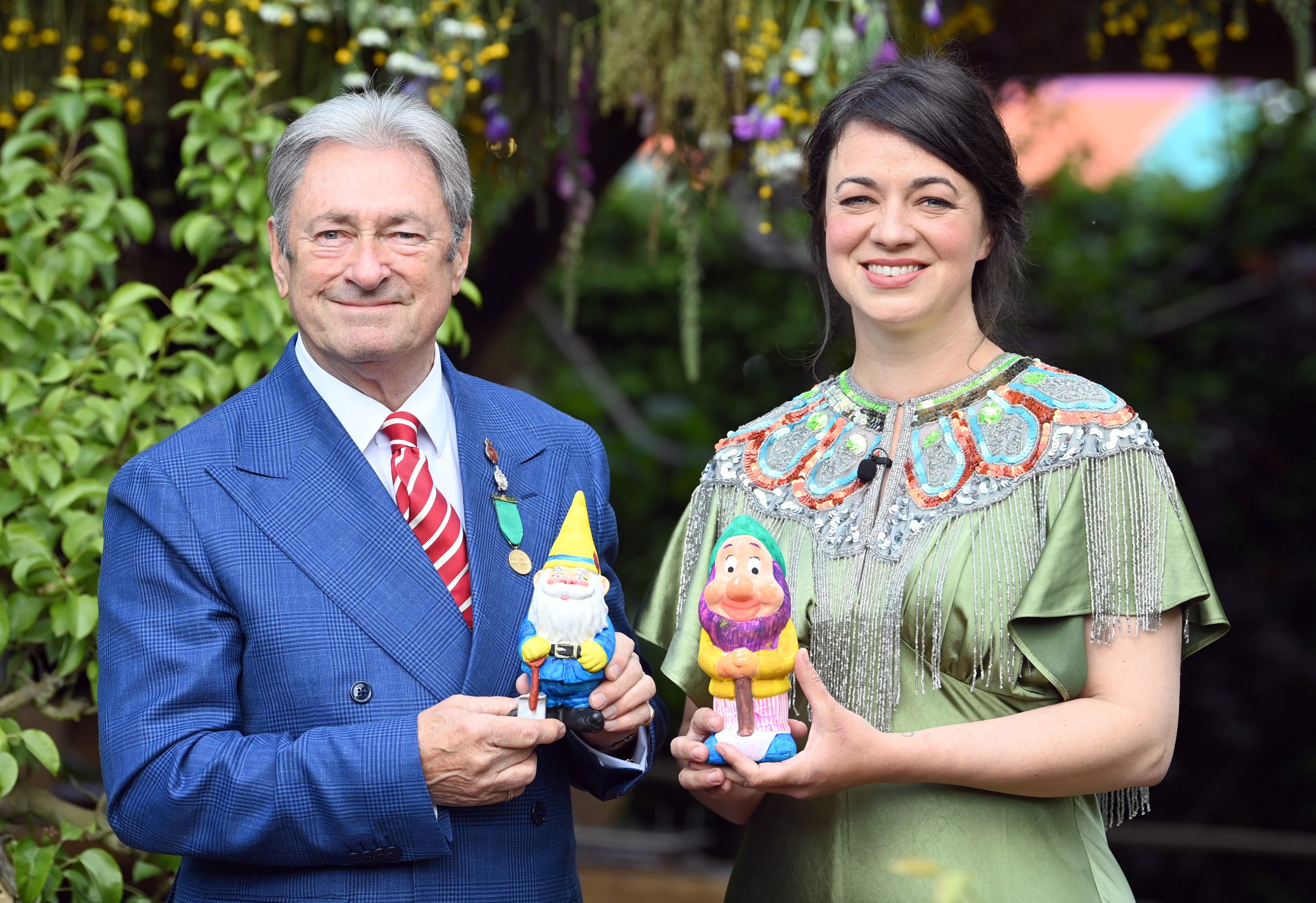 Alan Titchmarsh and Frances Tophill with their painted gnomes to be auctioned as they attend the RHS Chelsea Flower Show 2026© Jeff Spicer/Getty Images