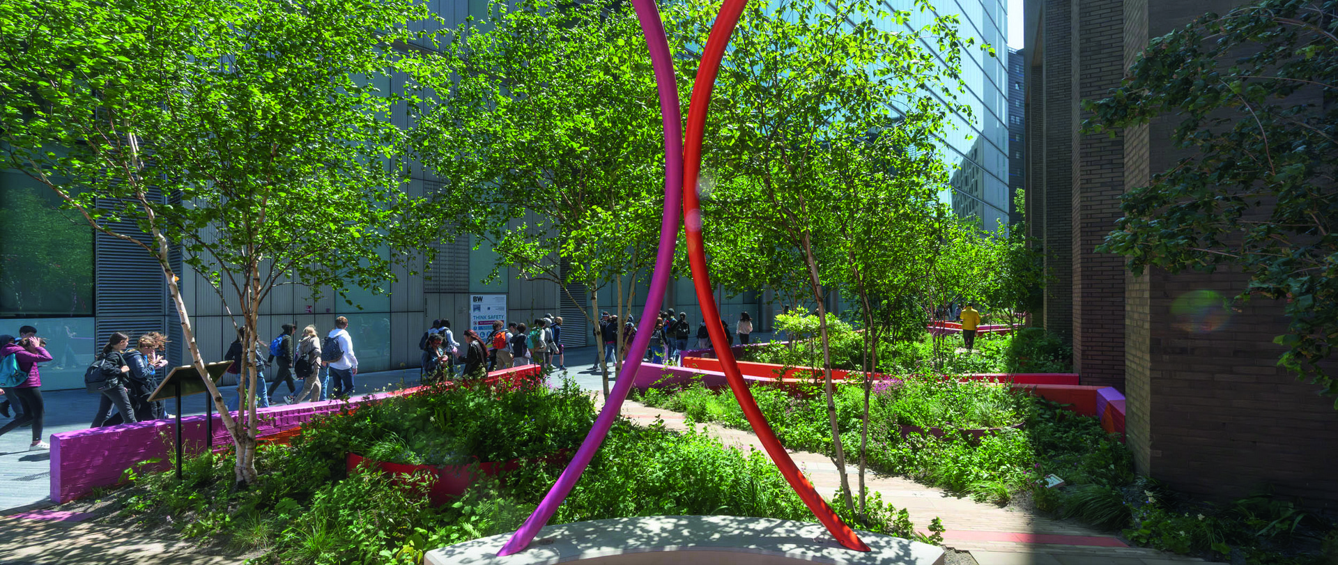 The 2022 St Mungo’s Putting Down Roots garden by Cityscapes has transformed a formerly neglected corner of Southwark into a green, urban oasis