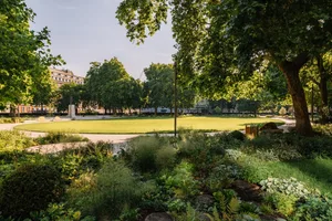Commercial Photographer London - Stuart Bailey Photography Grosvenor Square Gardens