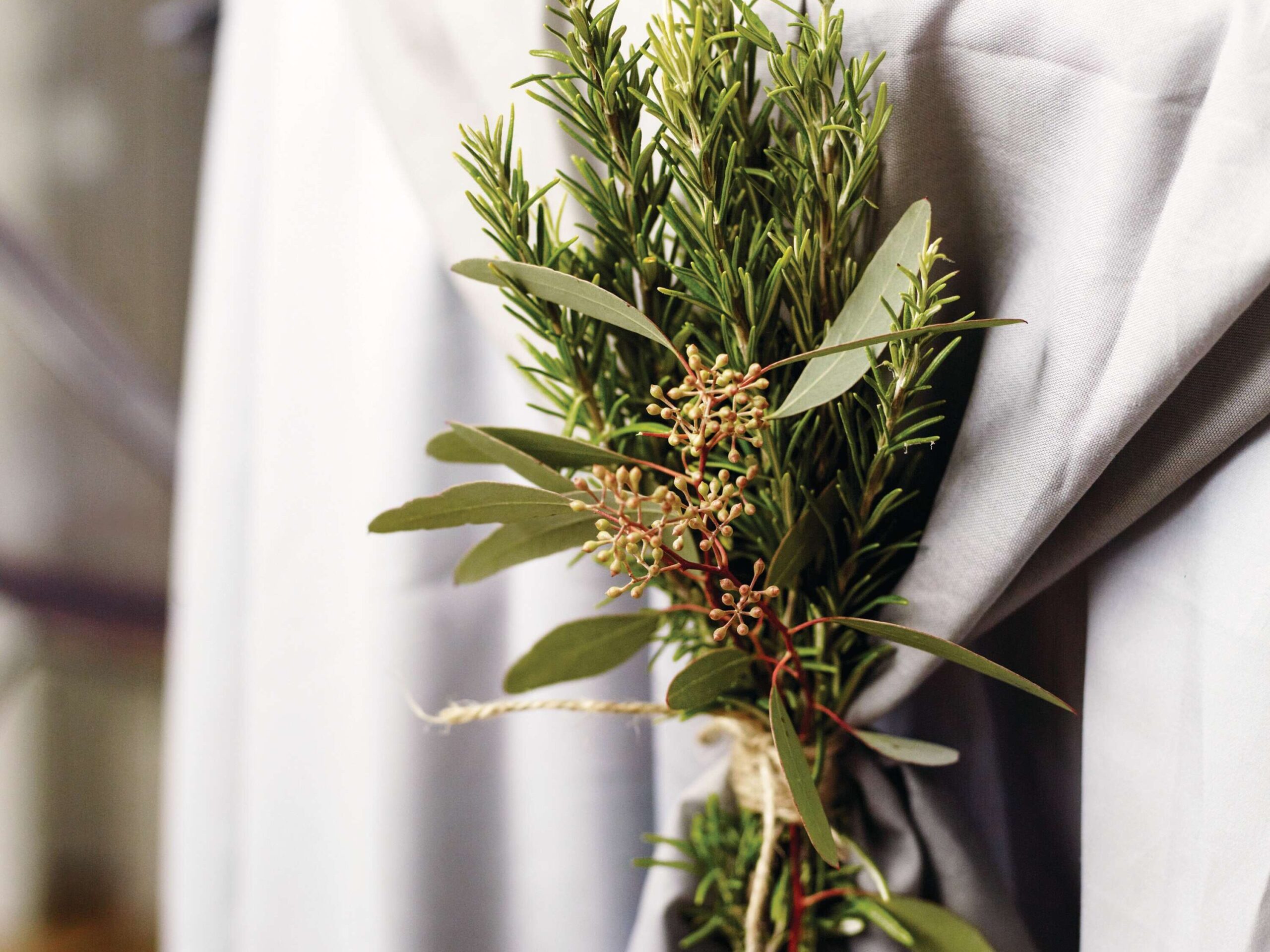 Table decorations with natural materials for Christmas