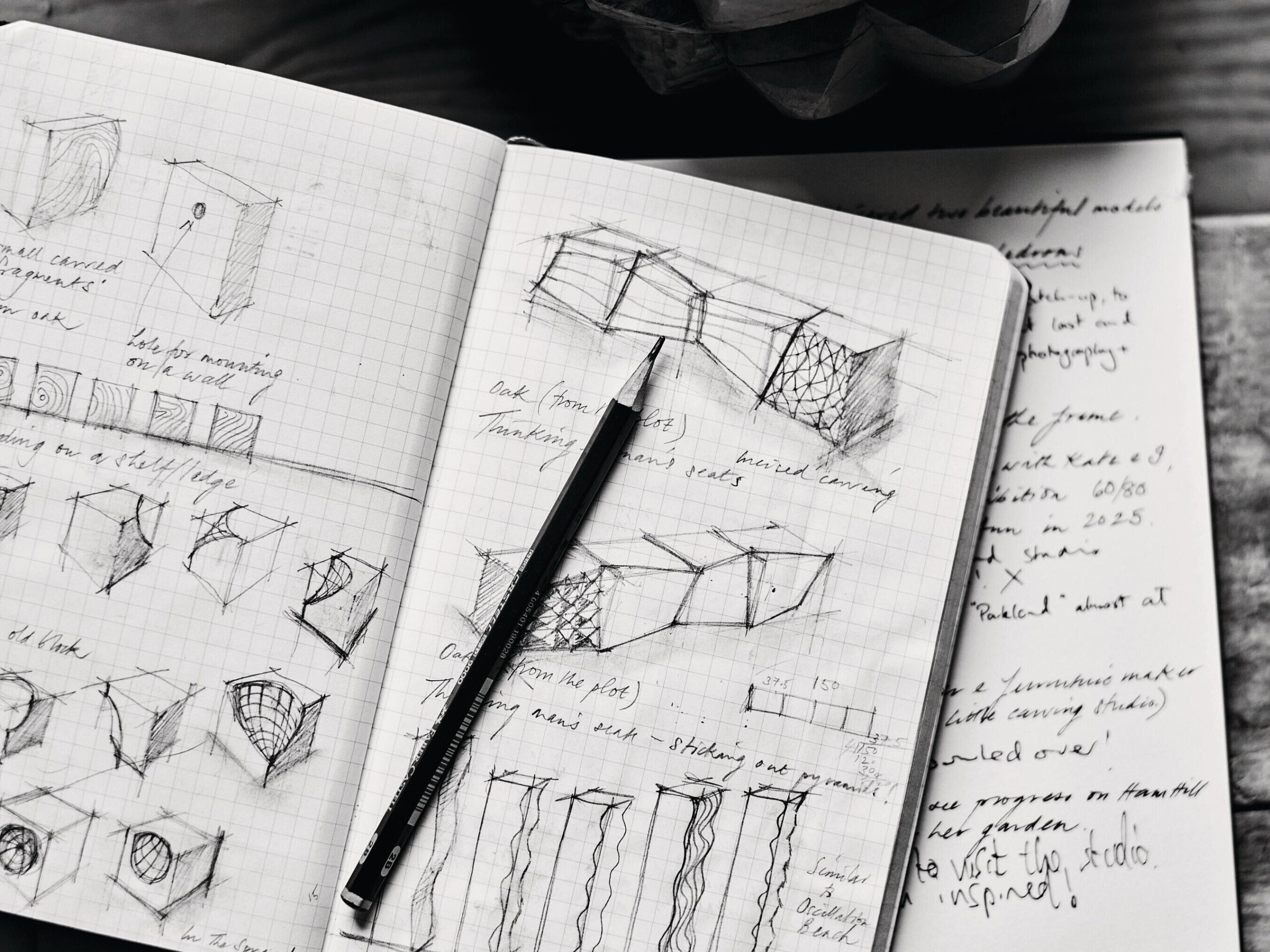Drawing pads in black and white