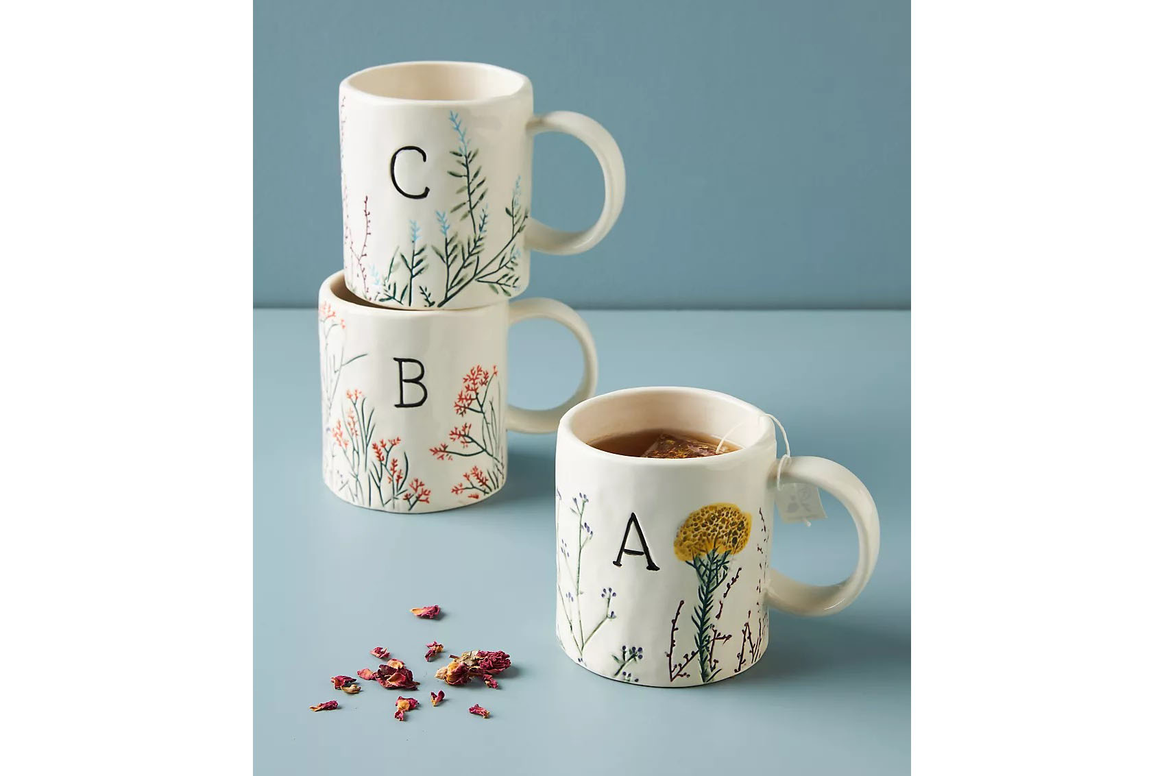 Flowery cream mugs