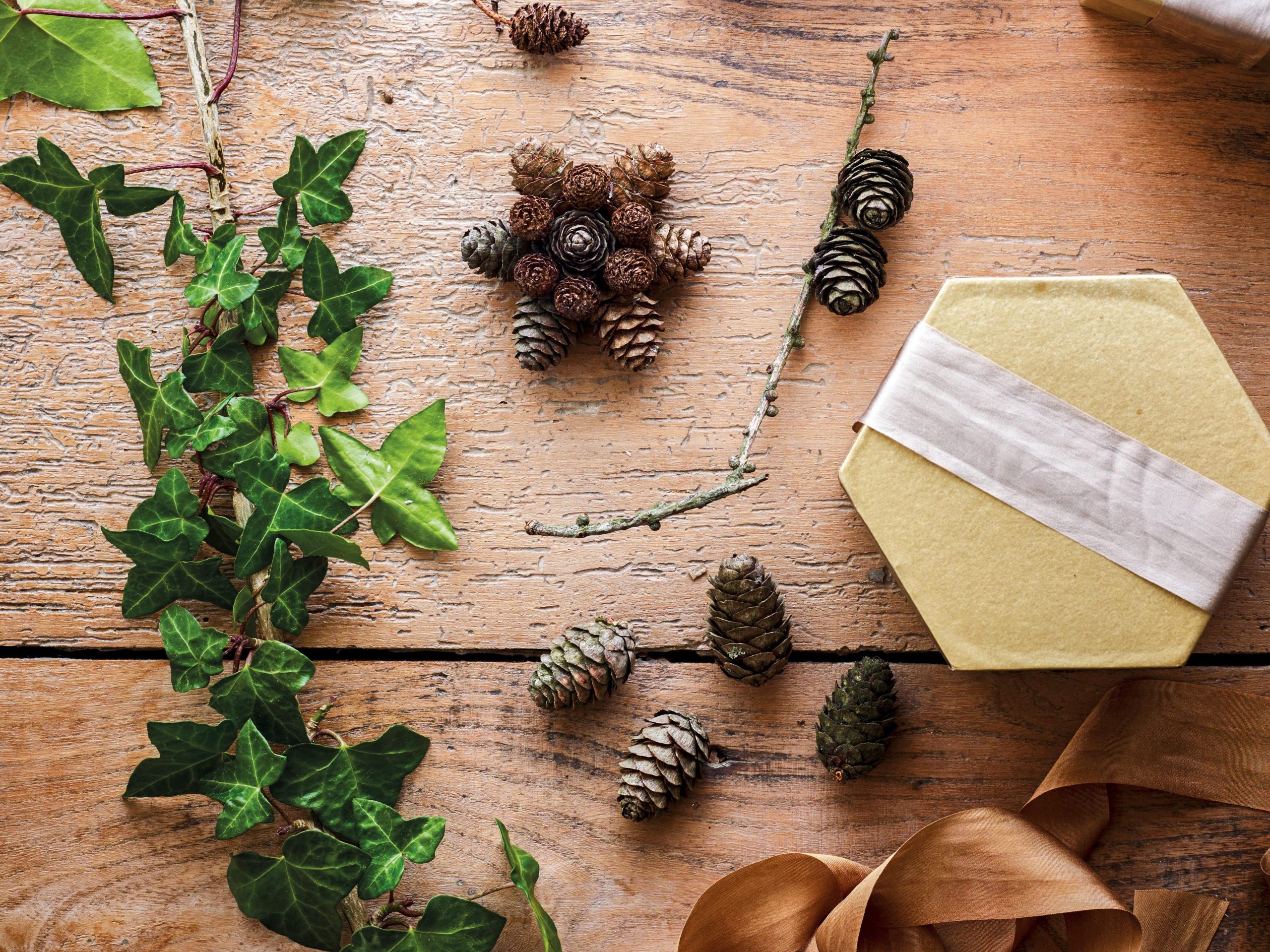 Easy natural wrapping paper