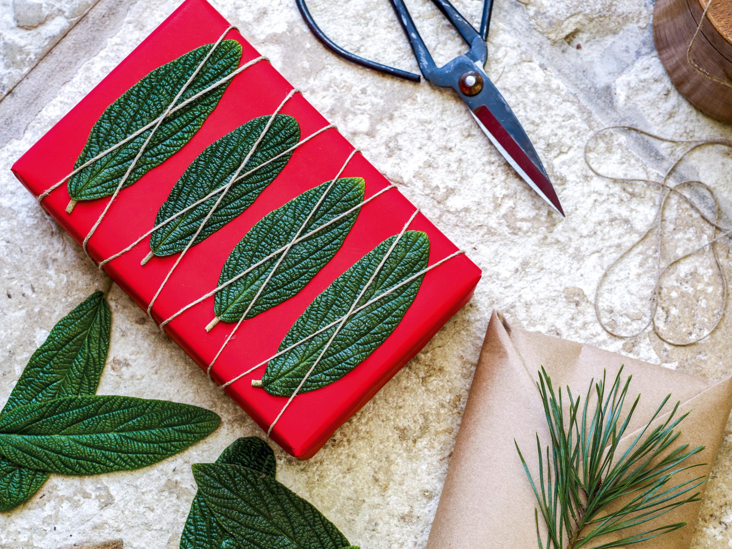 Easy natural wrapping paper