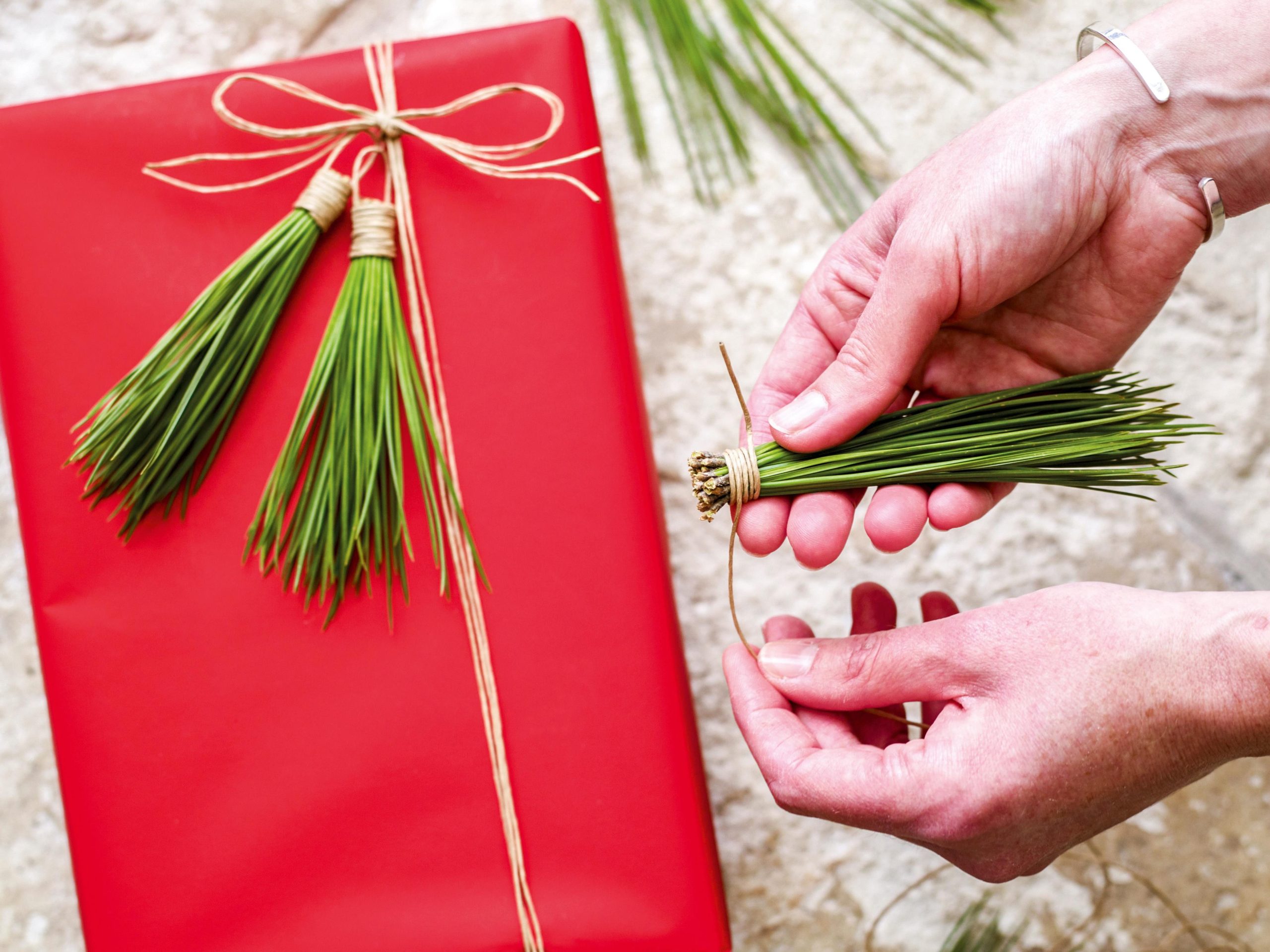 Easy natural wrapping paper