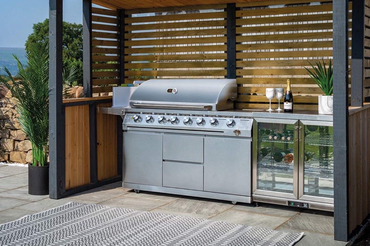 Whistler Grills The Oaksey 6 Kitchen