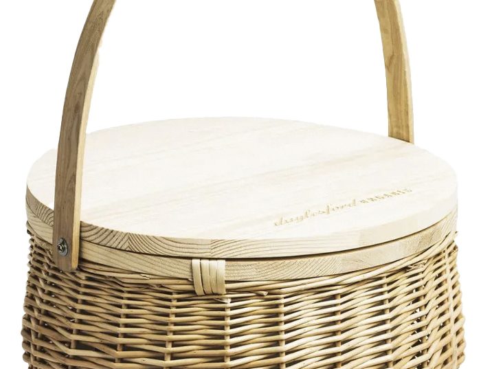 Lea Insulated Picnic Basket, £120, Daylesford - the perfect gift for a gardener