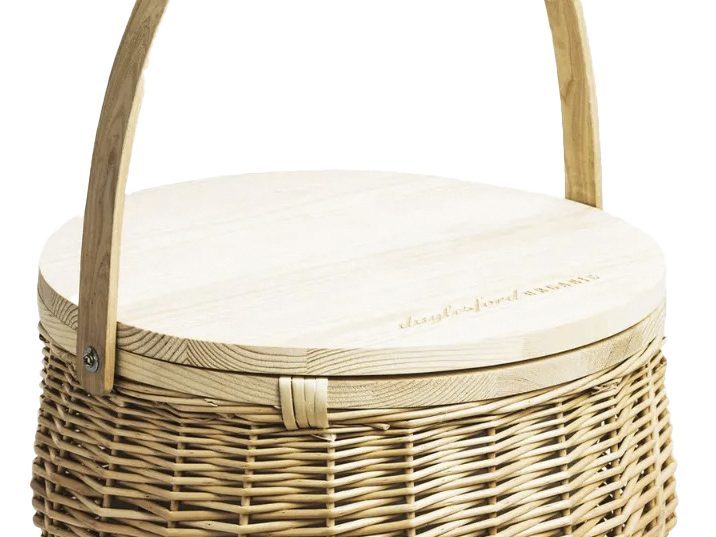 Lea Insulated Picnic Basket, £120, Daylesford - the perfect gift for a gardener