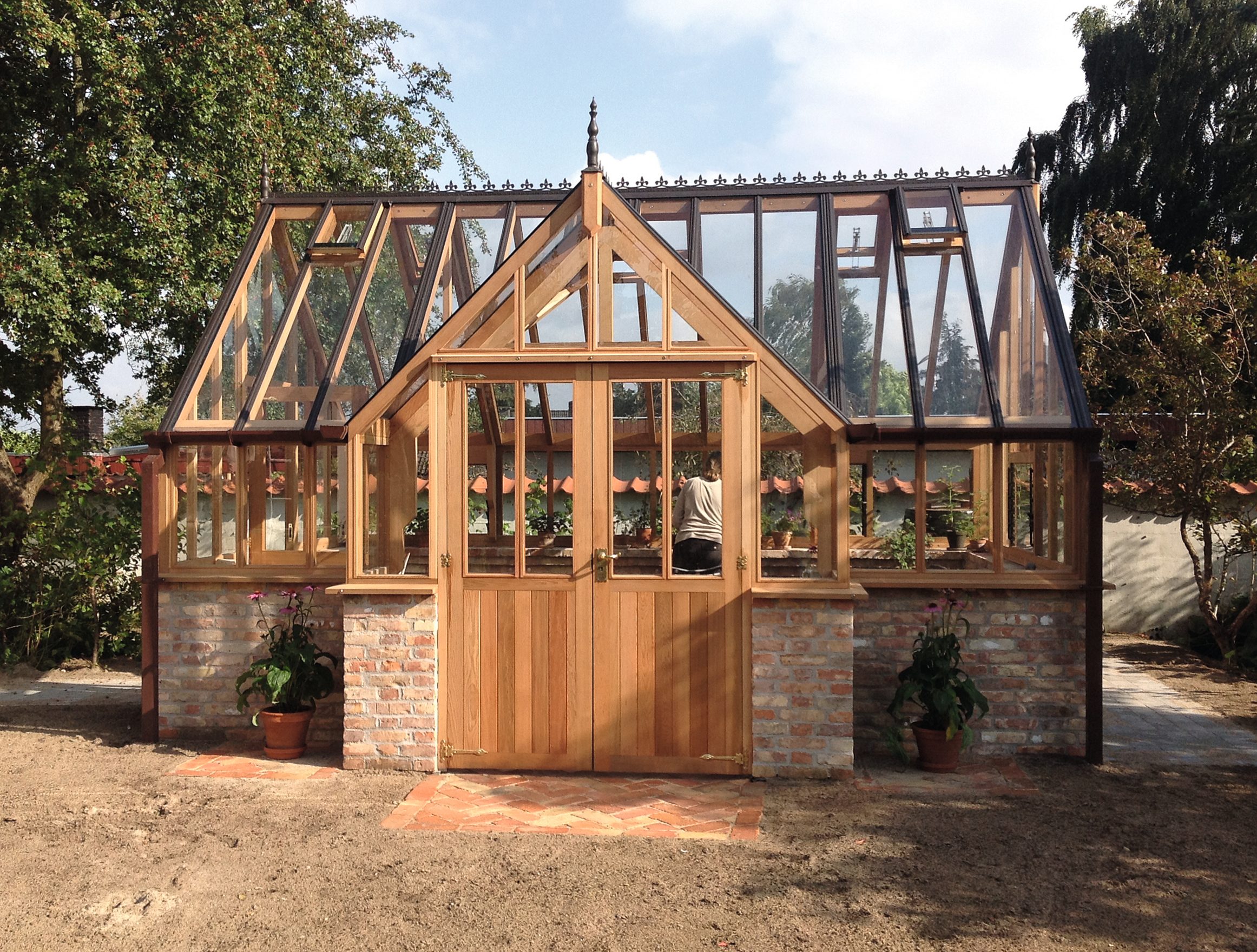 Kingsbury with integrated porch, best porch greenhouses