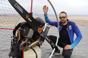 Paramotorist Senderson Laurido - ©- Mike Campbell-Jones Paramotorist Senderson Laurido - ©- Mike Campbell-Jones
