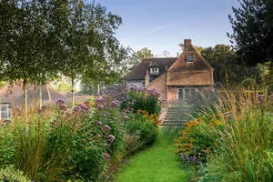 Jo Thompson Ashford Garden in Kent Jo Thompson Ashford Garden in Kent