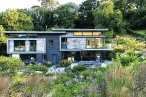 Devon Garden Tom Simpson ©Claire Takacs House and garden