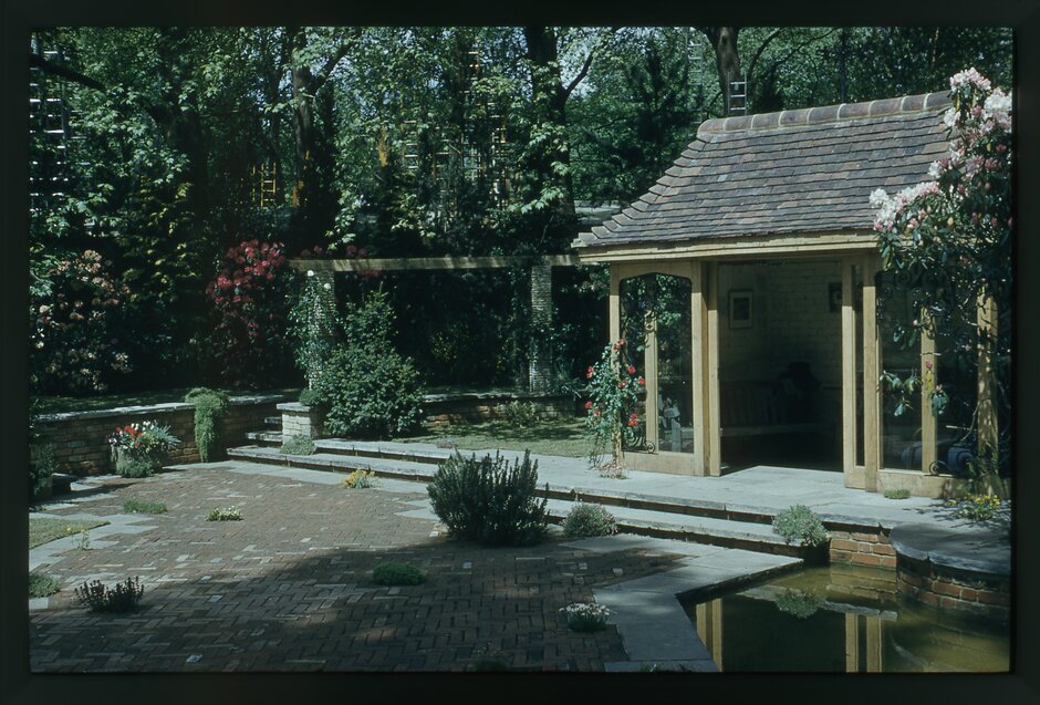Garden designed by Ralph Hancock, Chelsea Flower Show 1953.