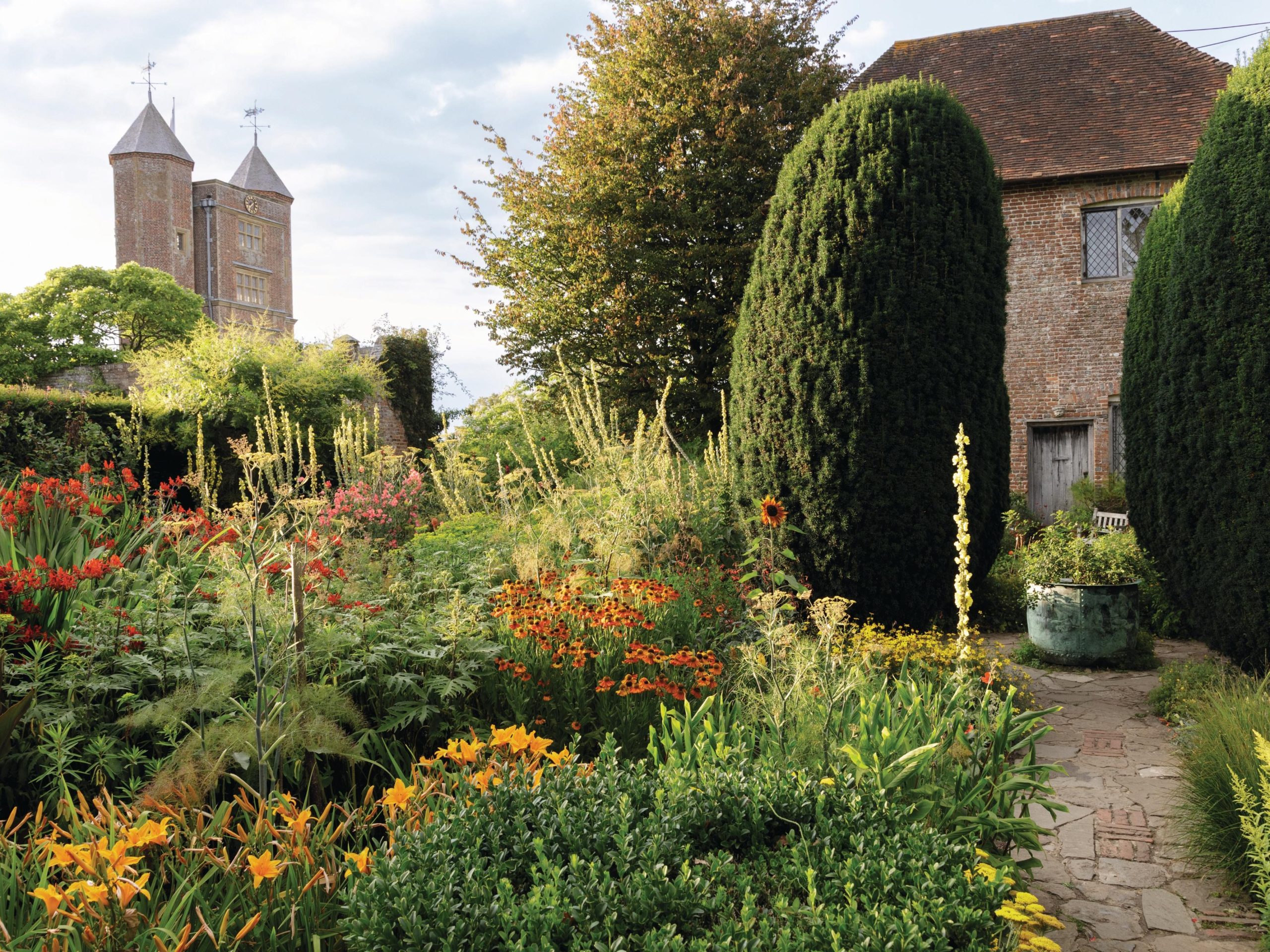 Sissingshurst castle garden