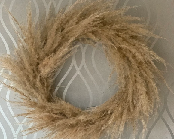Dried pampas grass wreath for Christmas