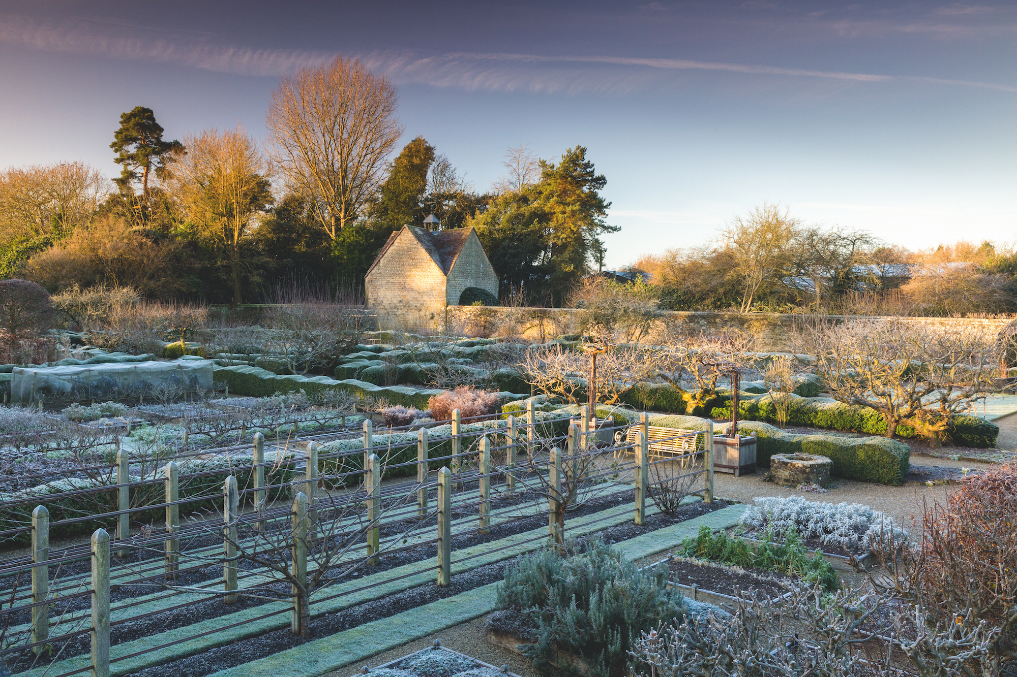 Walled garden designed by Arne Maynard. c. Richard Bloom