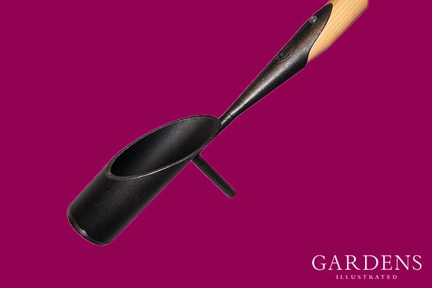 DeWit Long handled bulb planter