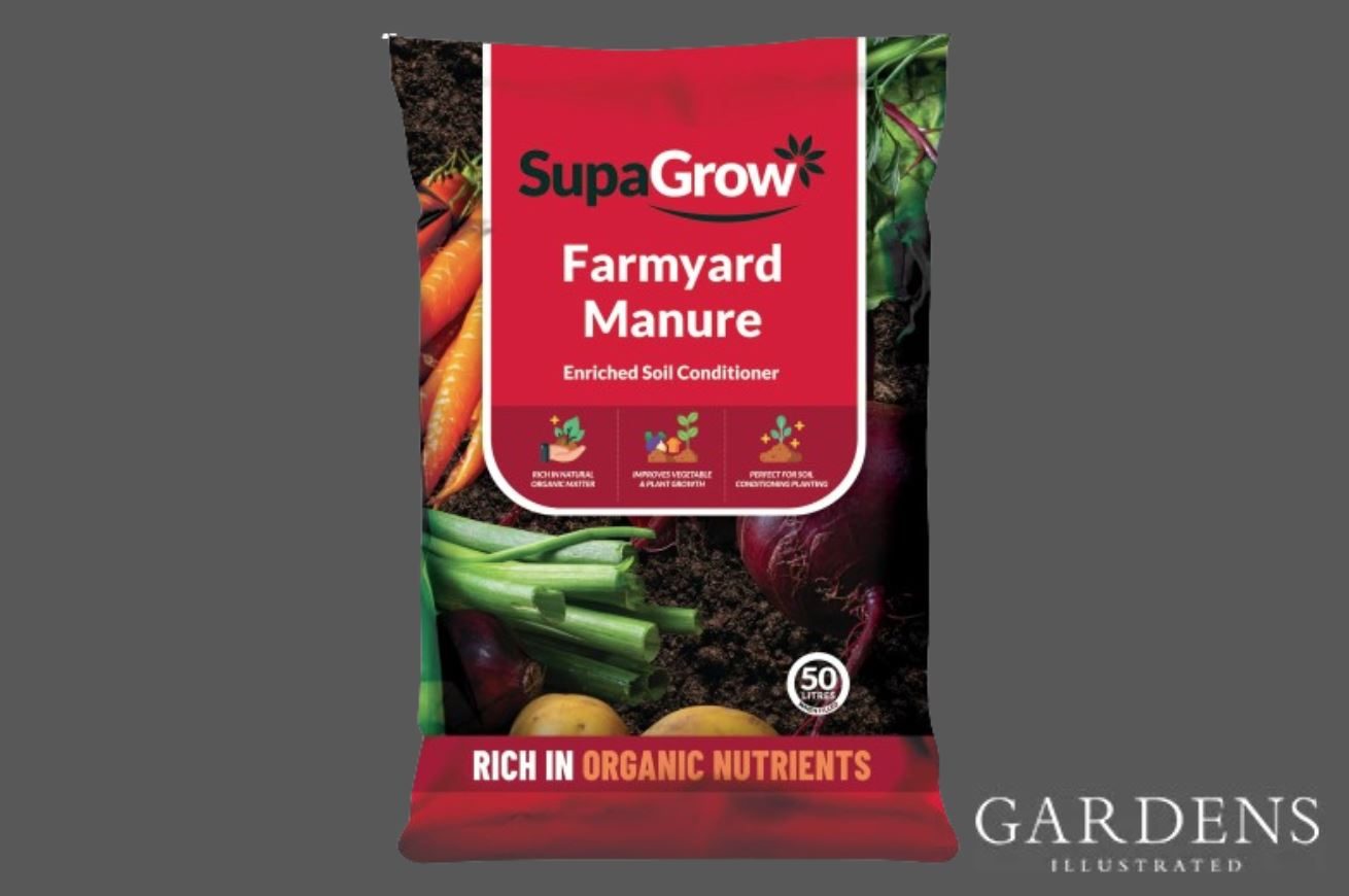 SupaGrow Farmyard Manure on a grey background