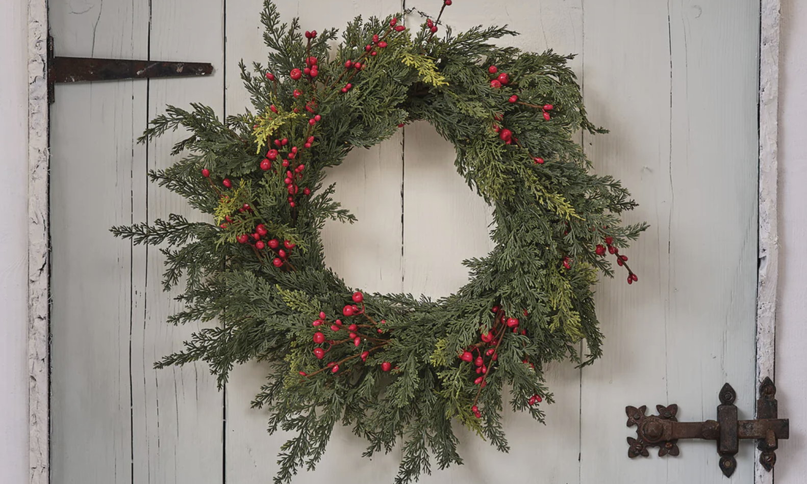 45cm Pre Lit Red Berry Christmas Wreath