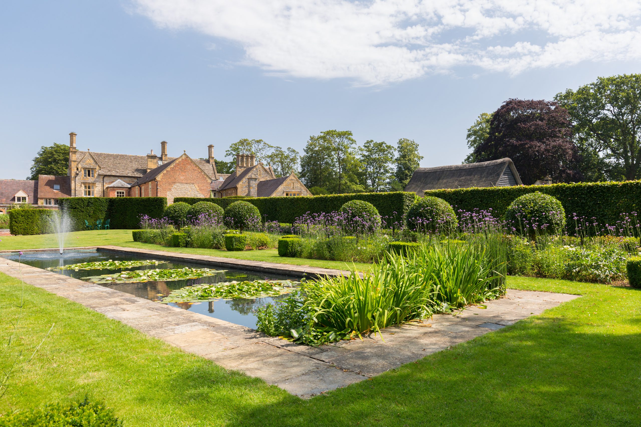 Great AirBnBs with gardens: The Coach House AirBnB