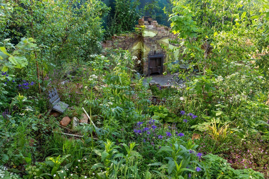 The Centrepoint Garden. Designed by Cleve West. Sponsored by Centrepoint and Project Giving Back. Show Garden. RHS Chelsea Flower Show 2023. Stand no 322.
