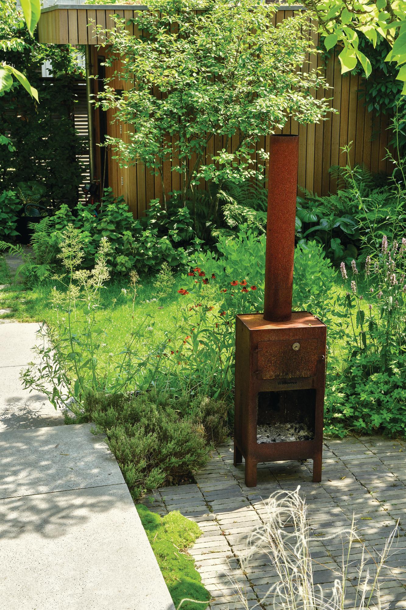 Carolien Barkman's naturalistic small city design in Amsterdam